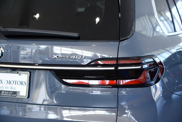 2026 BMW X7 40i - Photo 11
