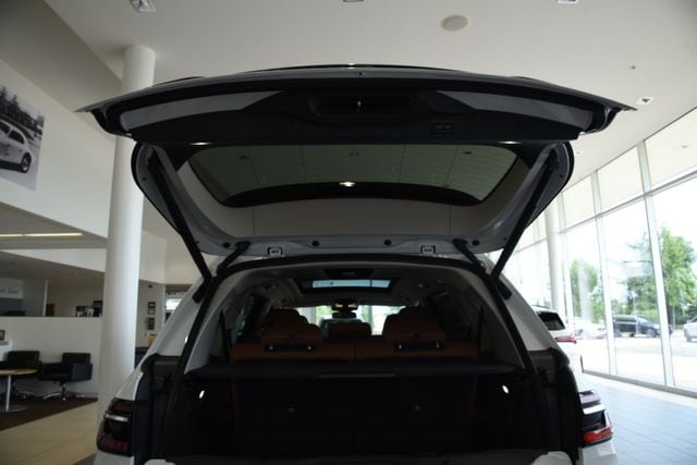 2027 BMW X7 40i - Photo 23