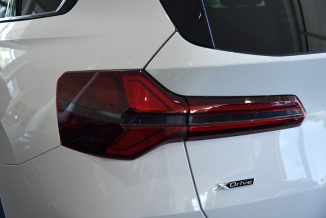 2026 BMW X3 30 - Photo 9