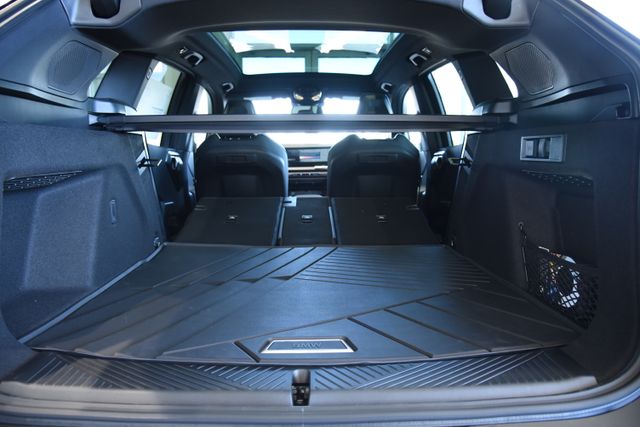 2026 BMW X3 30 - Photo 23
