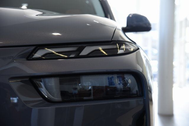 2026 BMW X7 40i - Photo 8
