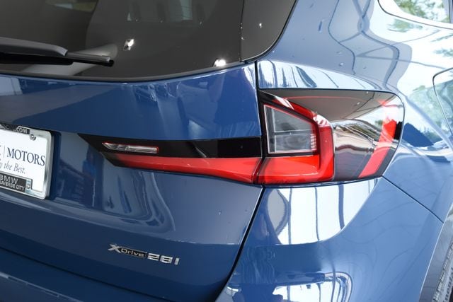 2027 BMW X1 28i - Photo 11