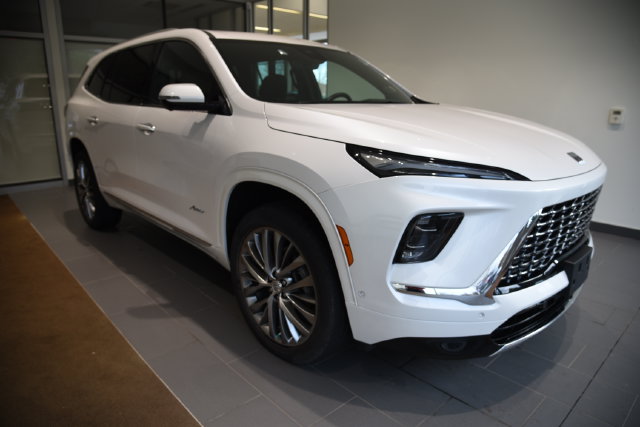 Used 2025 Buick Enclave Avenir SUV