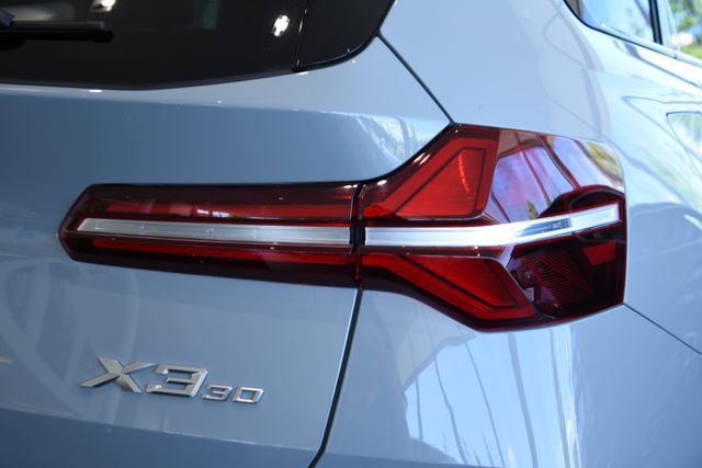 2026 BMW X3 30 - Photo 10