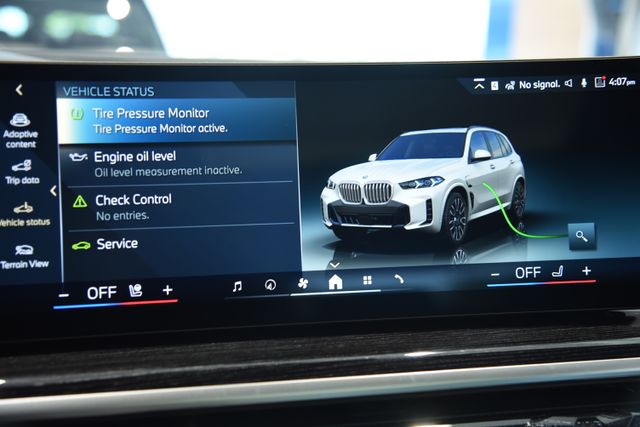 2026 BMW X5 50e - Photo 40