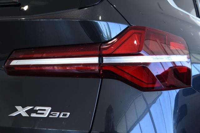 2026 BMW X3 30 - Photo 10