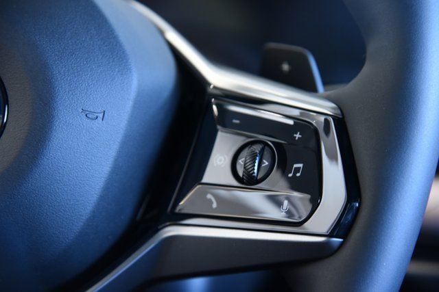 2026 BMW X3 30 - Photo 16