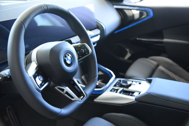 2026 BMW X3 30 - Photo 12