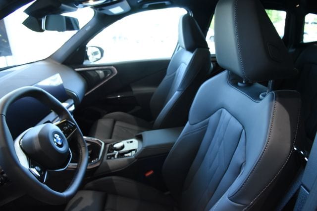 2026 BMW X3 30 - Photo 18