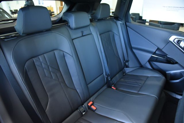 2026 BMW X3 30 - Photo 23