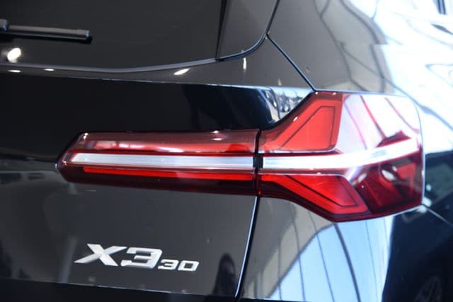 2026 BMW X3 30 - Photo 10