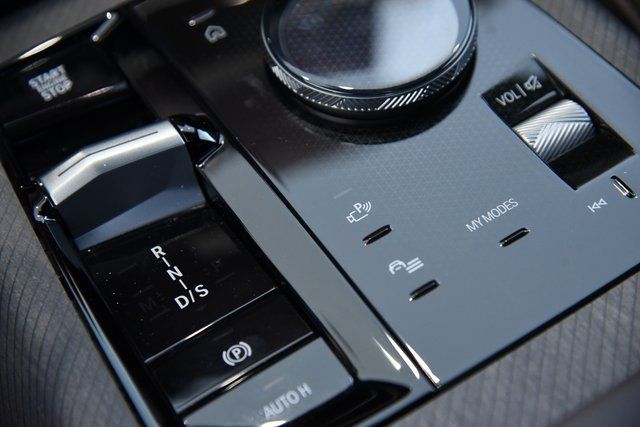 2026 BMW X3 30 - Photo 21