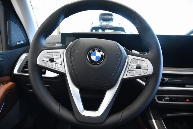 2026 BMW X7 40i - Photo 13