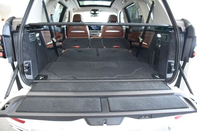 2027 BMW X7 40i - Photo 26