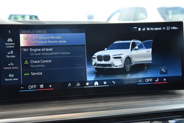 2027 BMW X7 40i - Photo 32
