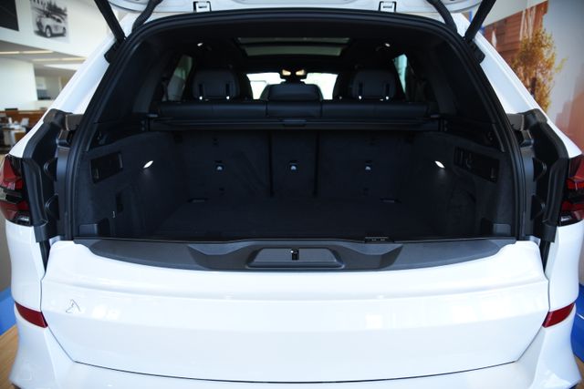2026 BMW X5 50e - Photo 33