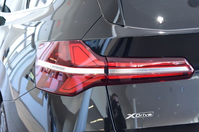 2026 BMW X3 30 - Photo 9