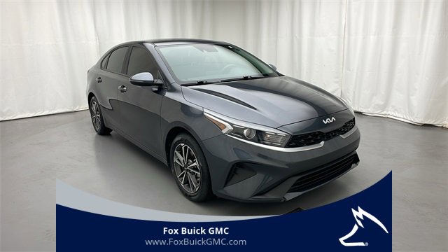 Used 2023 Kia Forte LXS with VIN 3KPF24AD2PE607533 for sale in Farmington, MI