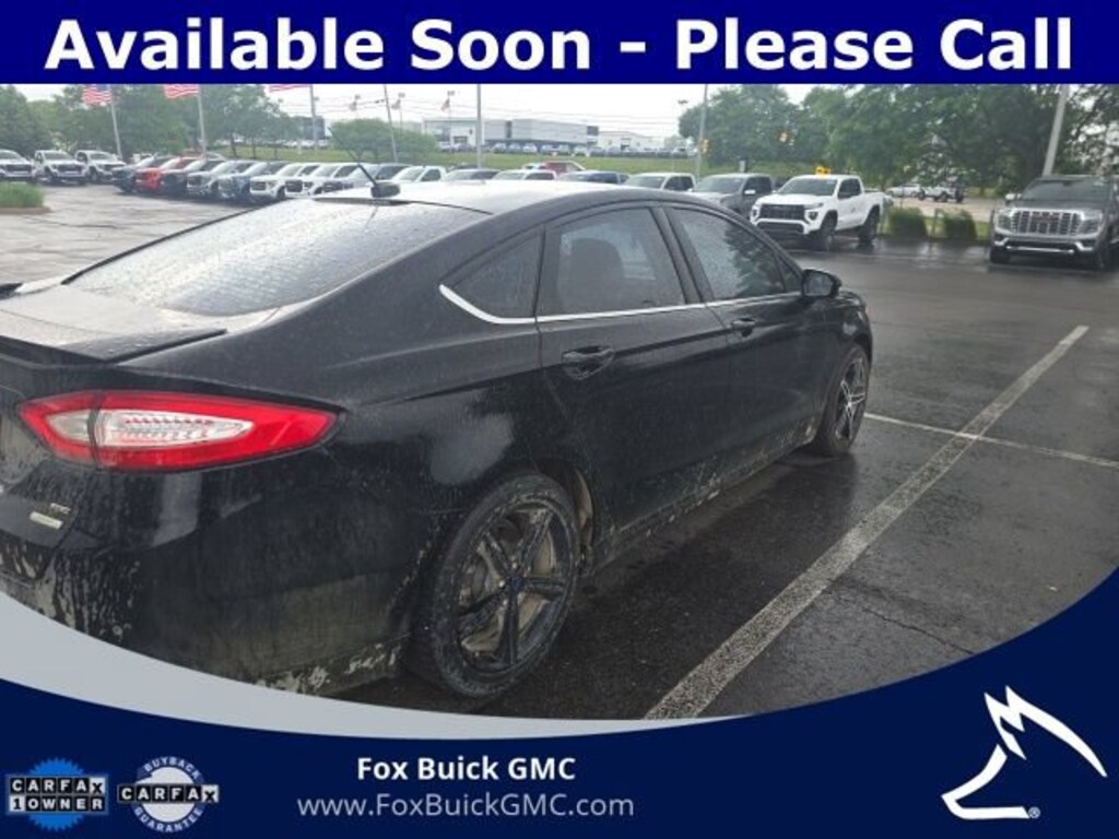 Used 2016 Ford Fusion SE Sedan