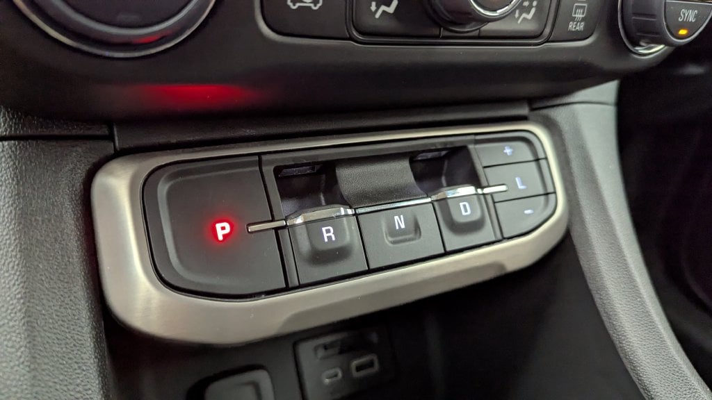 2023 GMC Acadia Denali - Photo 21