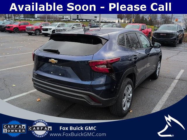 2024 Chevrolet Trax LS photo 4