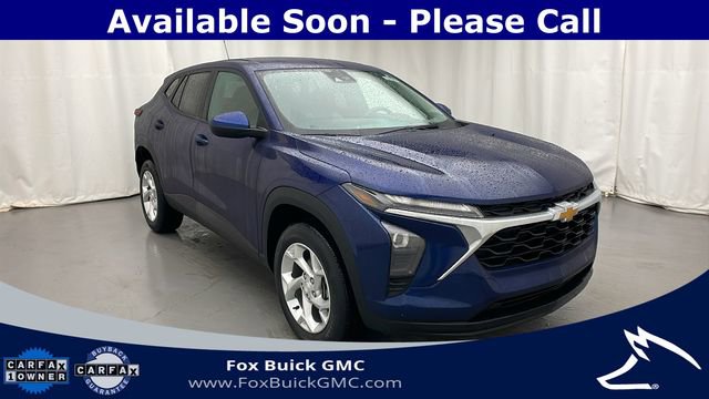 Used 2024 Chevrolet Trax LS with VIN KL77LFE2XRC053249 for sale in Farmington, MI