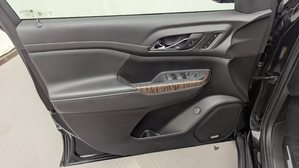 2023 GMC Acadia Denali - Photo 25