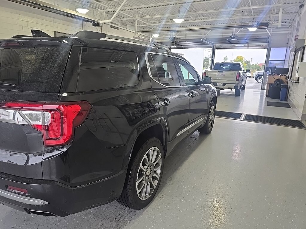 Used 2023 GMC Acadia Denali SUV