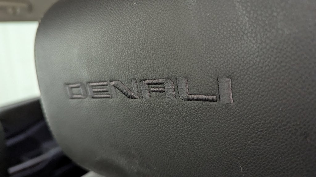 2023 GMC Acadia Denali - Photo 22