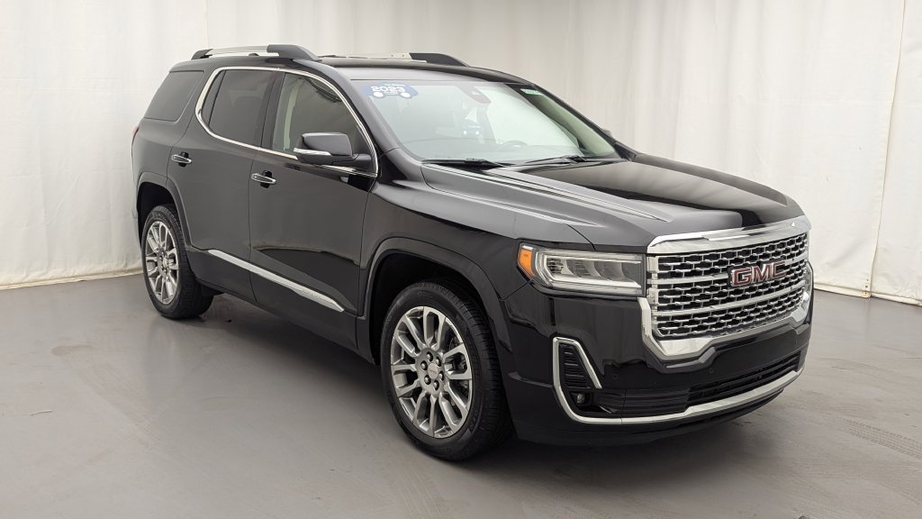 2023 GMC Acadia Denali - Photo 2