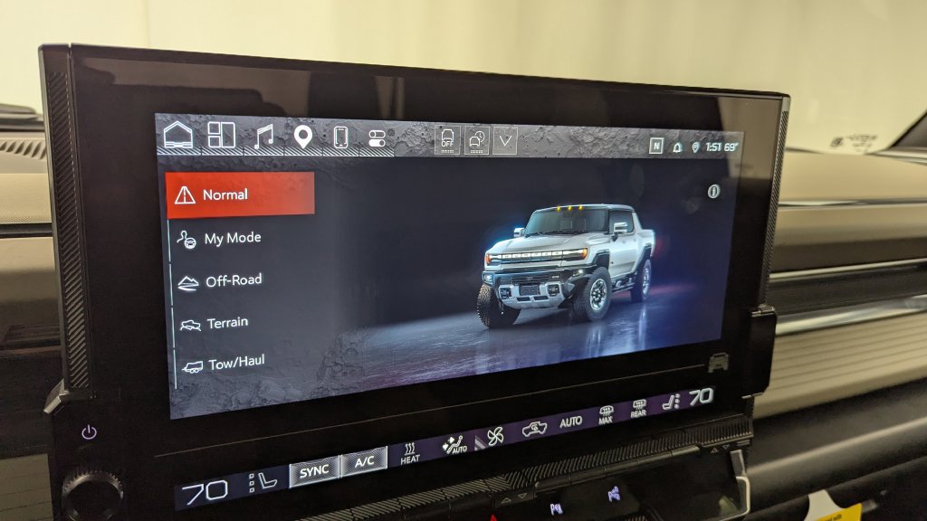 2026 GMC HUMMER EV 2X - Photo 21