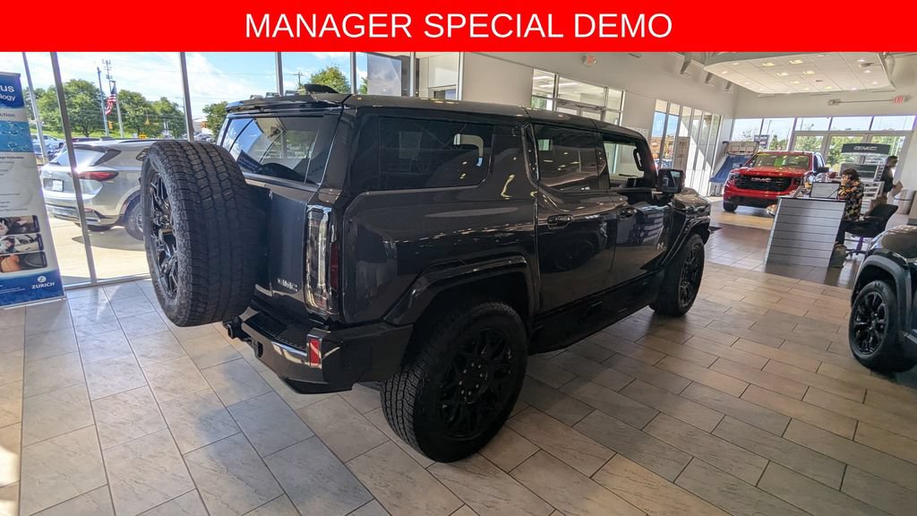Used 2026 GMC HUMMER EV 2X with VIN 1GKTEHDEXTU604952 for sale in Farmington, MI