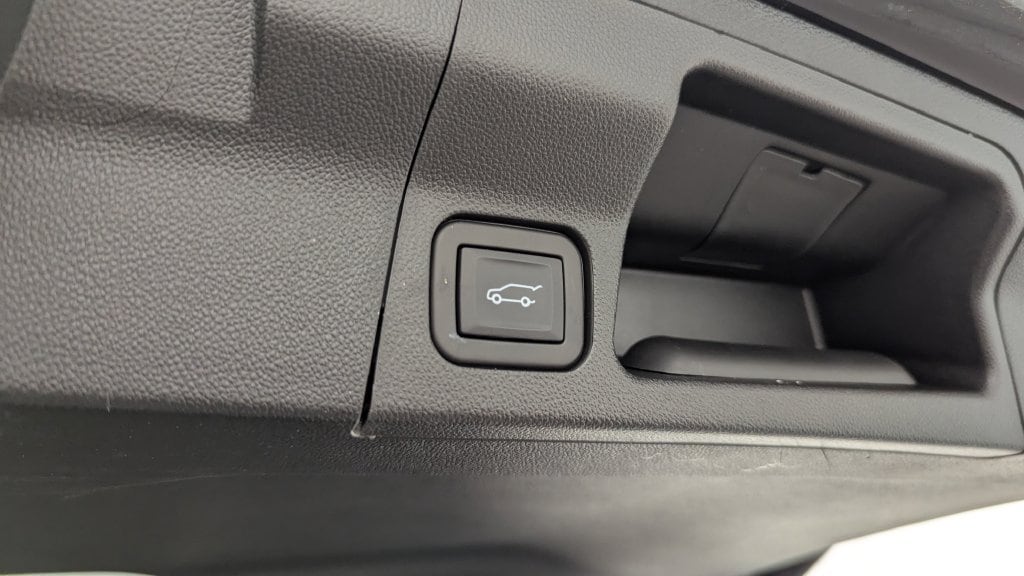 2023 GMC Acadia Denali - Photo 38