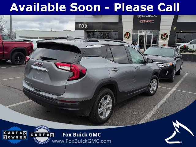 2024 Gmc Terrain SLE photo 2