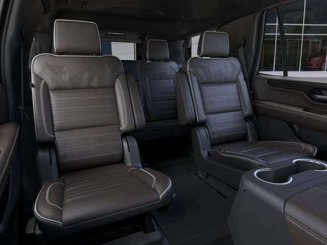 2026 GMC Yukon Denali Ultimate - Photo 17