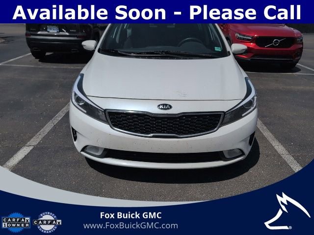 Used 2017 Kia Forte5 LX with VIN KNAFK5A83H5674970 for sale in Farmington, MI
