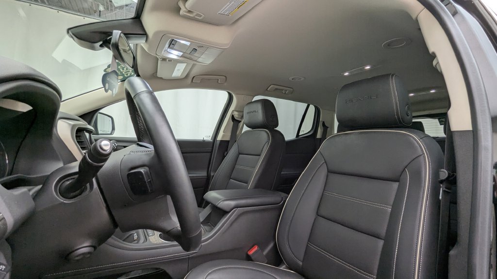 2023 GMC Acadia Denali - Photo 31