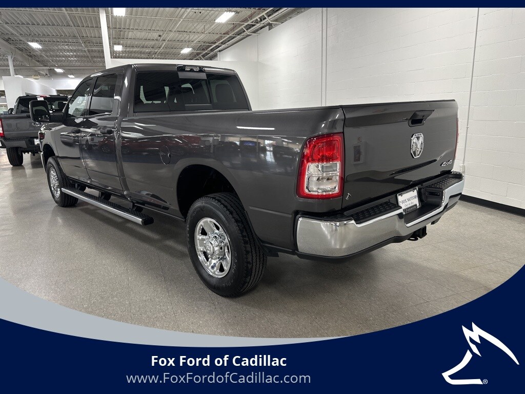 2024 Ram 3500 Tradesman photo 4