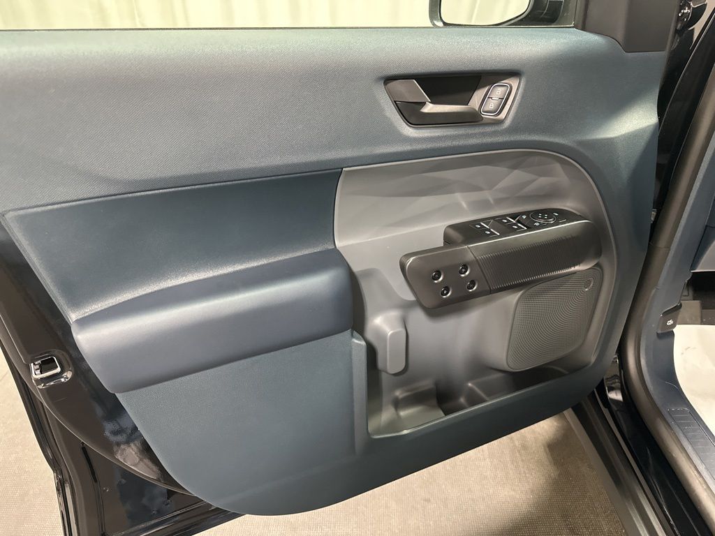 2025 Ford Maverick XLT - Photo 15