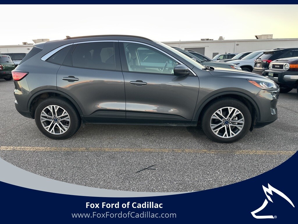 2022 Ford Escape SEL photo 4