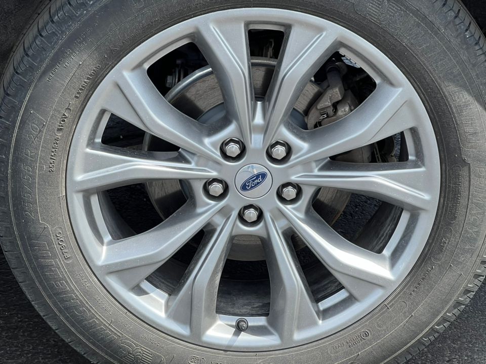 2023 Ford Explorer XLT - Photo 10