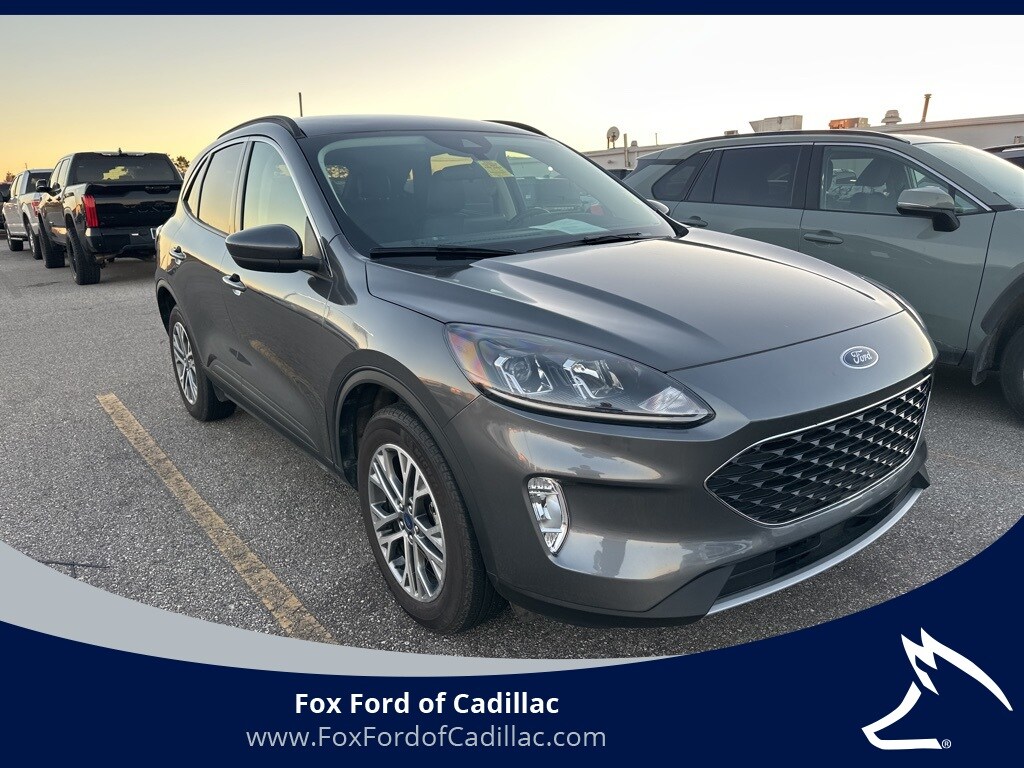 2022 Ford Escape SEL photo 3