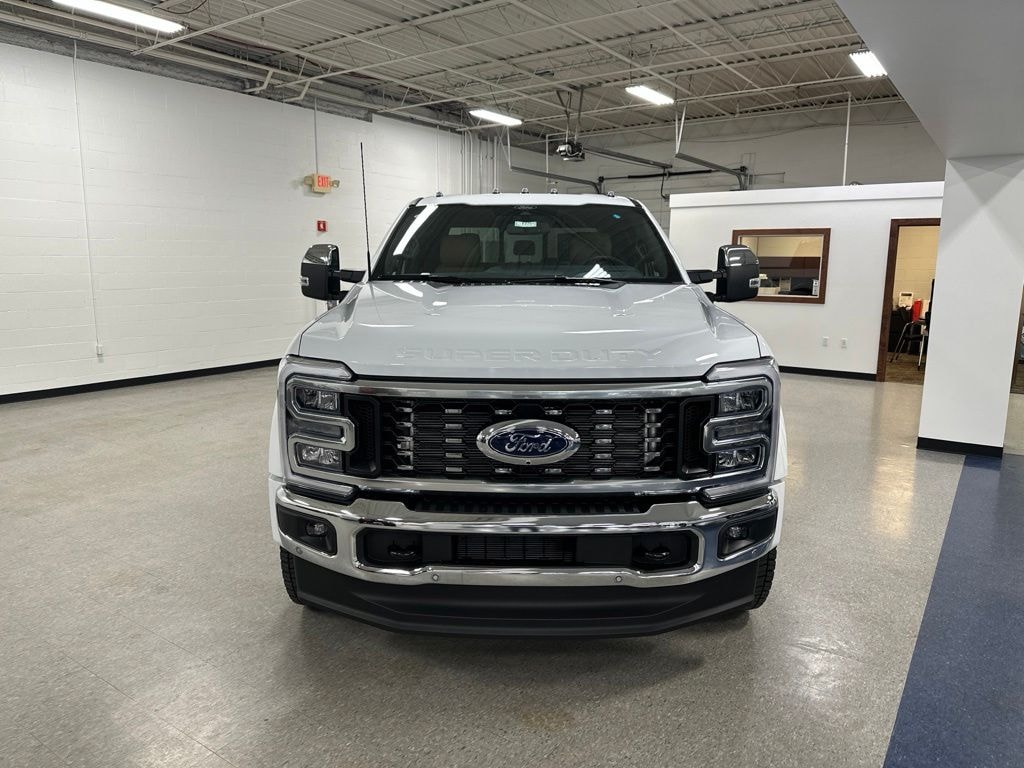 New 2026 Ford F-450SD Lariat Truck