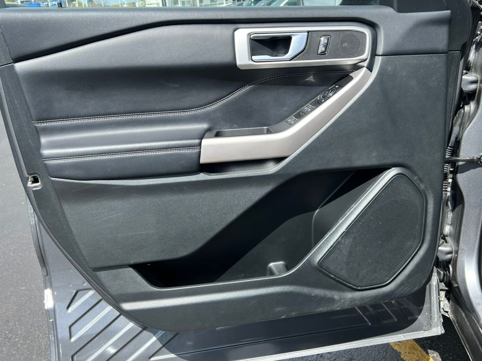 2023 Ford Explorer XLT - Photo 16