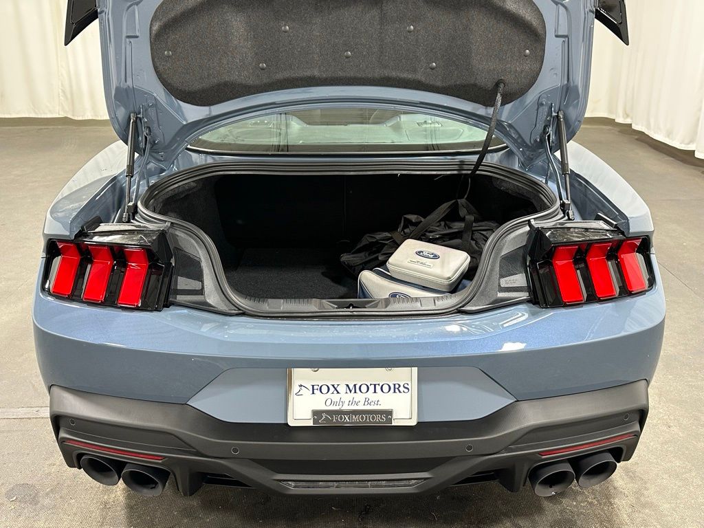 2025 Ford Mustang Dark Horse - Photo 8