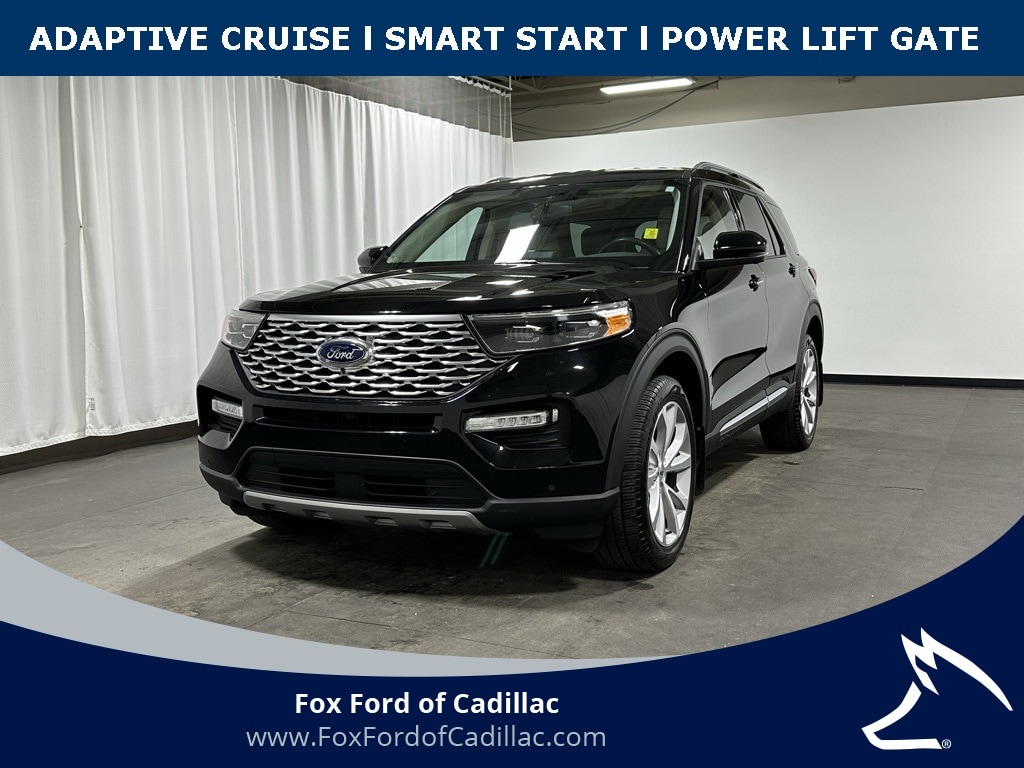 2022 Ford Explorer Platinum's photo