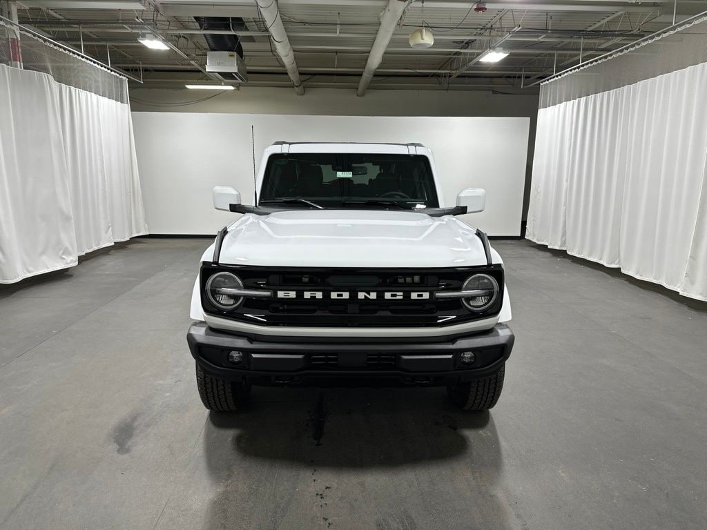 New 2026 Ford Bronco Outer Banks SUV