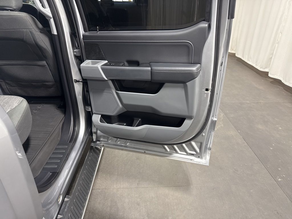 2023 Ford F-150 XLT - Photo 17