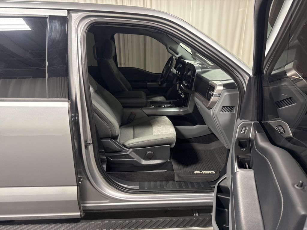 2023 Ford F-150 XLT - Photo 16