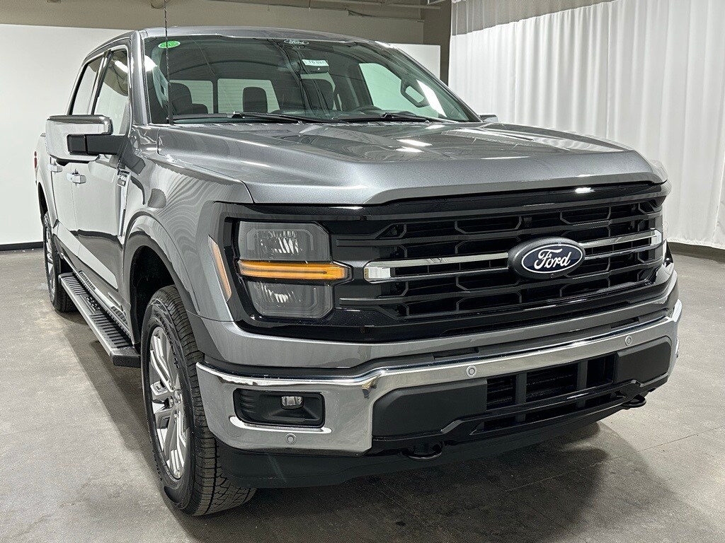 2025 Ford F-150 XLT photo 3